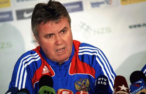 Hiddink đã đến Turin, nhưng sẽ không có hợp đồng nào được ký kết? Ảnh: Getty Images