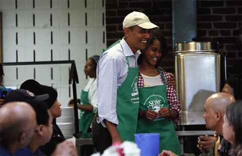 obama-soup-kitchen_1561685i.jpg