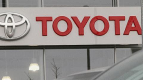 Trong vài tháng gần đây, Toyota liên tiếp phải thu hồi lại xe vì những lo ngại về trục trặc kỹ thuật (Ảnh: huffingtonpost)