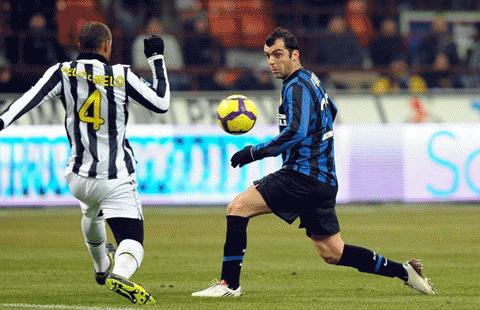 Pandev gây ấn tượng mạnh chỉ sau thời gian ngắn đến Inter. Ảnh: Getty Images