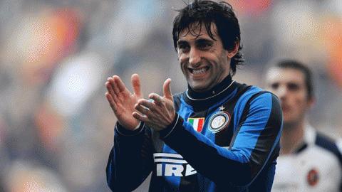 Áp lực lớn, nhưng Milito nhanh chóng vượt qua để hòa nhập với Inter. Ảnh: Getty Images
