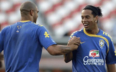 Tương lai của Ronaldinho tại World Cup 2010 rất mờ mịt. Ảnh: Reuters