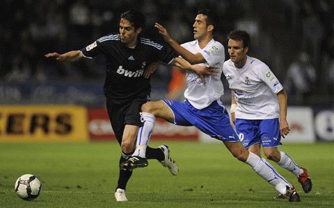 Real quá mạnh so với Malaga. Ảnh: Getty Images