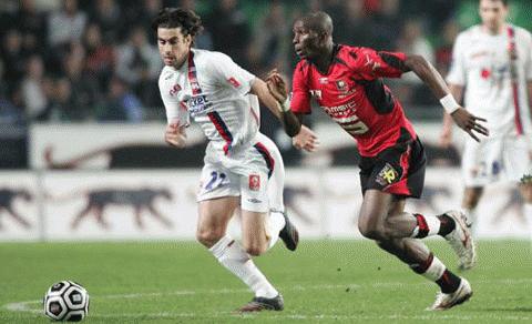 Tiago từng thăng hoa ở Lyon... Ảnh: Stade Rennais
