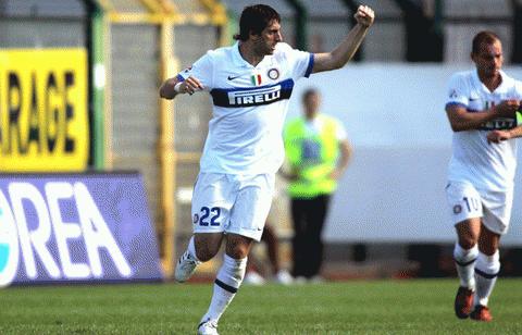 Milito sẽ chống lại đội bóng cũ để giúp Inter vững bước trên ngôi đầu. Ảnh: Getty Images