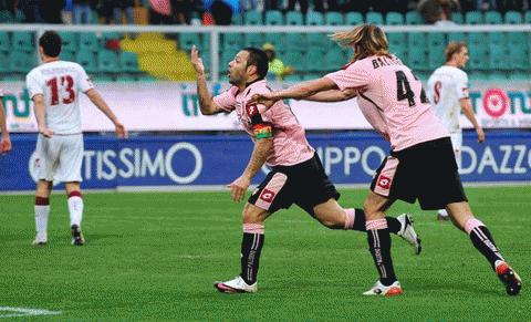 Palermo tỏ ra là một đối thủ đáng gờm. Ảnh: Getty Images