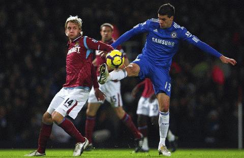 Nếu thắng, Chelsea sẽ trở lại ngôi đầu. Ảnh: Getty Images