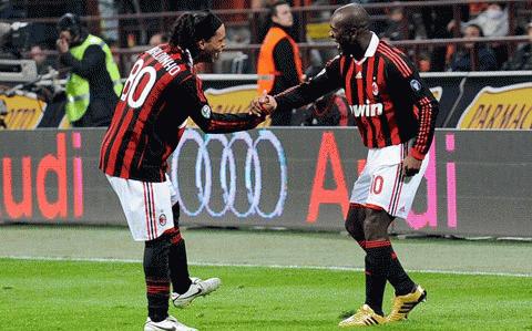 Seedorf giúp Milan bám sát ngôi đầu. Ảnh: Getty Images