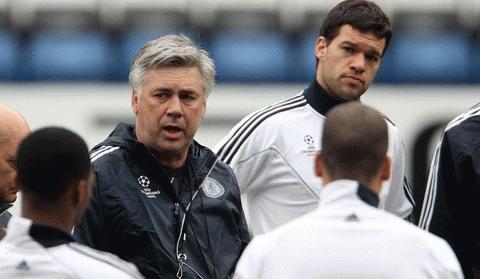 Ancelotti đang phải đối mặt với bài toán nhân sự, nhất là vị trí trong khung thành. Ảnh: Reuters