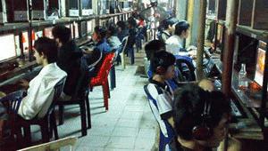 Ân ái ảo, nhập viện thực: Những ca bệnh kì quặc