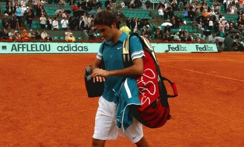 federer after losing_getty