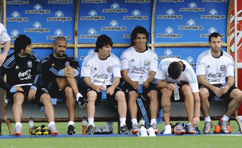 Theo Tevez, Argentina sở hữu những cầu thủ tấn công xuất sắc nhất thế giới. Ảnh: Getty Images