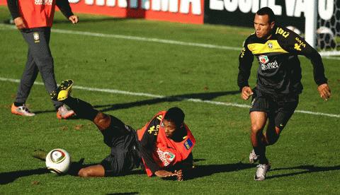 Fabiano sẽ lĩnh ấn tiên phong trên hàng công Brazil. Ảnh: Getty Images