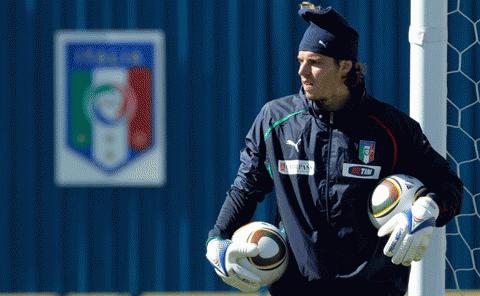 Marchetti sẽ thay thế vị trí của Buffon. Ảnh: Getty Images