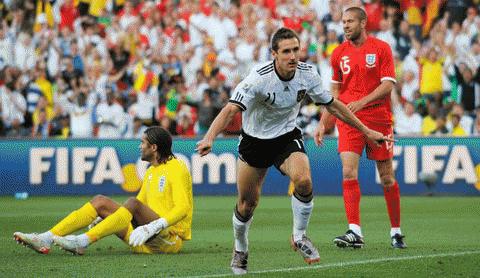 Klose sánh ngang thành tích của Pele. Ảnh: Getty Images