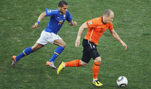 Robben đóng góp rất lớn vào lối chơi của Hà Lan. Ảnh: Getty Images