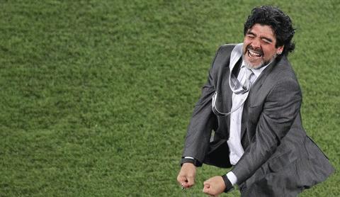 Maradona đang thăng hoa cùng Argentina. Ảnh: Getty Images