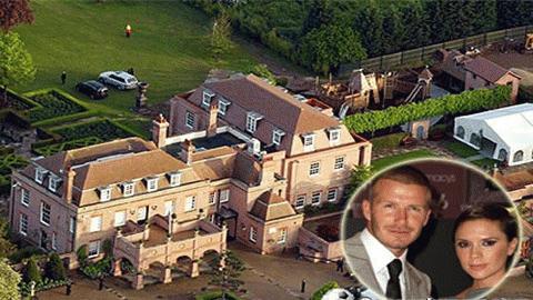Mua khu nhà ở Hertfordshire với giá 2,5 triệu bảng, vợ chồng Becks bỏ ra số tiền gấp đôi để tu sửa và nâng cấp, biến nó thành ’lâu đài Beckingham’ như người hâm mộ thường gọi