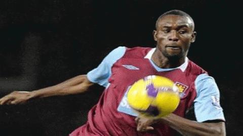Carlton Cole là phương án dự phòng của Roy Hodgson