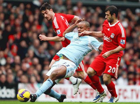 Liverpool+v+Manchester3l.jpg