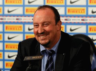 Benitez rất hứng khởi sau chiến thắng. Ảnh: Getty.