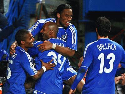 Drogba đã quay trở lại