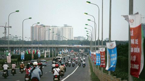 Lạc lối trên đại lộ dài nhất Việt Nam