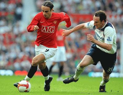 Berbatov sẽ đá tiền vệ trong tương lai?