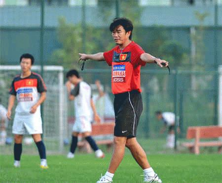 HLV Phan Thanh Hùng tự tin về sự chuẩn bị của đội nhà 