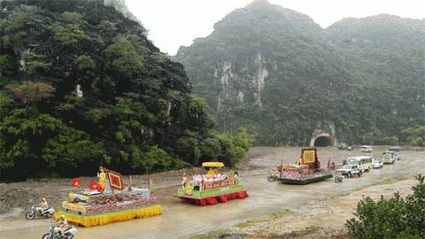 Cuộc hành trình qua hầm núi trên đường Tràng An hướng vềThăng Long