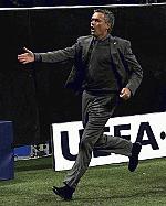Mourinho: 'Real Madrid sẽ duy trì ngôi đầu bảng'