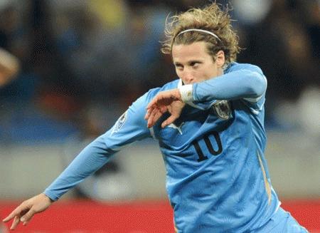 Forlan là ngôi sao số 1 của bóng đá Uruguay hiện nay