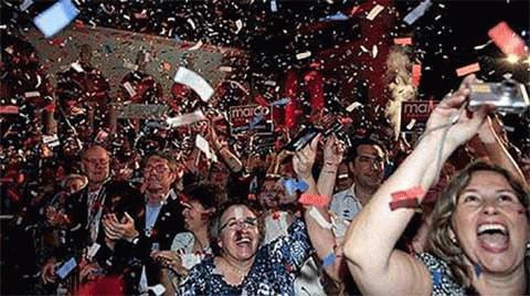 Những người ủng hộ Thượng nghị sĩ Cộng hòa Marco Rubio ăn mừng chiến thắng của đảng ông Coral Gables, Florida. (Ảnh: EPA)