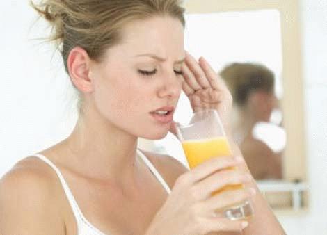 Các nhà khoa học Mỹ cảnh báo việc tăng nguy cơ mắc bệnh Gút ở phụ nữ có thói quen uống 2 ly nước cam mỗi ngày. Ảnh: Getty Images.