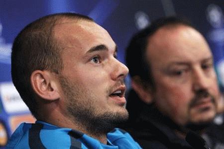 Sneijder muốn các đồng đội hãy tin vào Benitez