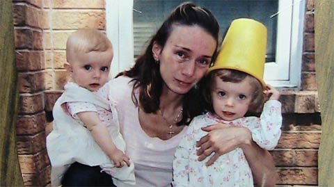 Elaine Campione và hai con gái 