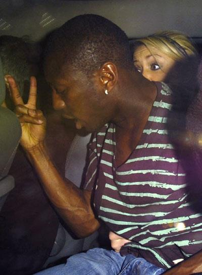 Wright-Phillips bị chộp tại quán bar