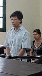 Lĩnh án tù vì ’yêu’ trẻ 13